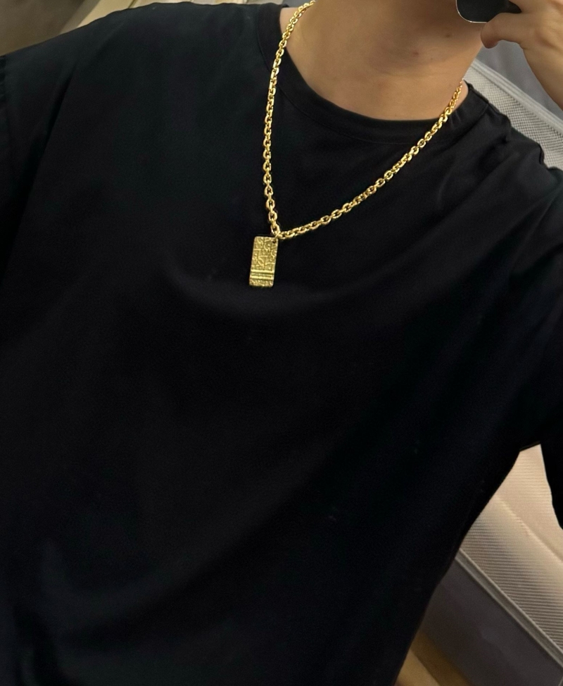 chr1st1an D10r necklaces